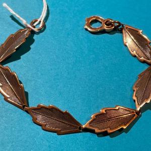 Photo of Vintage Copper Fashion Leaf Bracelet 7.5" Long in VG Preowned Condition as Pictu