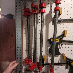 Photo of 4 Unbranded 2' Clamps