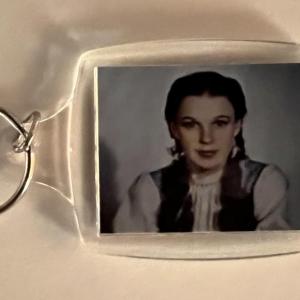 Photo of Wizard of Oz keychain. 2x3 inches