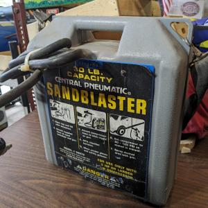 Photo of 30 lb Portable AirSandblaster Air Tool Sand Blaster