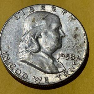 Photo of 1958-P EF/AU CONDITION FRANKLIN SILVER HALF DOLLAR AS PICTURED.