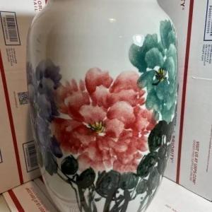 Photo of Vintage Large Asian 20th Century Soft-Paste Porcelain Vase 13.5" Tall Preowned f