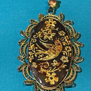 Photo of Vintage Mid-Century Etched Brass Filigree Bird Pendant in VG Preowned Condition 