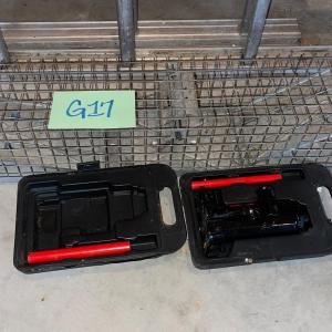 Photo of G17-Live trap and bottle jack