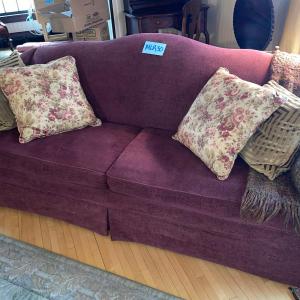 Photo of MLR30-Sofa with pillows and Throw