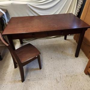 Photo of Child's sized craft table and chair