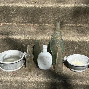 Photo of LOT 114G: Guardian Service Pots, Horse Shoe Bitters Bottle and more