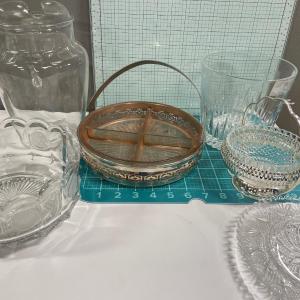 Photo of Pink glass serving tray and 5 clear glass items