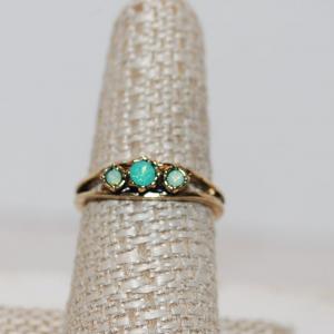 Photo of Size 8 Ring 3 Sea Foam Green Stones on a Grooved Gold Tone Band (2.3g)