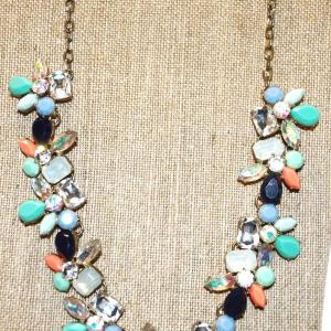 Photo of "CREW" Brand Necklace with Coral, Aqua, Black, Clear Stones in a Flower Pattern 