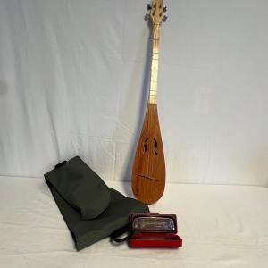 Photo of Mini Wooden Dulcimer & Hohner Golden Melody Harmonica (S-RG)