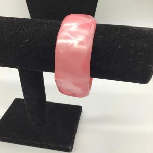Photo of Light pink fashion bracelet