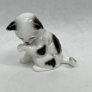 Photo of Cats of Character WASH TIME Cat figurine Danbury Mint