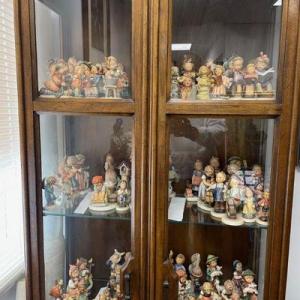 Photo of Large Collection Hummels, LLadro & Giuseppe Armani Figurines