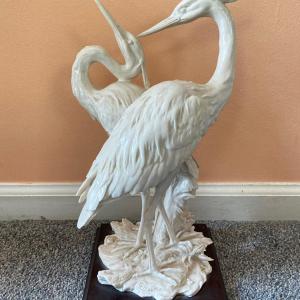 Photo of LOT 117: Giuseppe Armani Signed Heron Sculpture