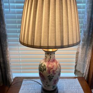 Photo of LOT 127: Pair of Floral Painted Table Lamps