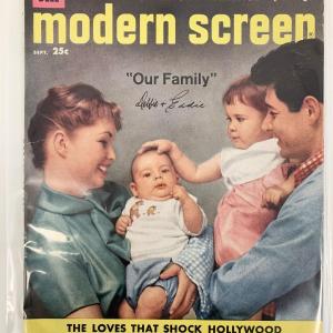 Photo of Modern Screen Magazine September 1958 Debbie Reynolds & Eddie Fisher Cover