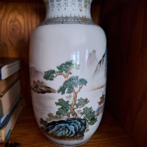 Photo of chinese vase