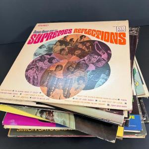 Photo of LOT 139: Early Rock ./ Pop Vinyl Record Collection - The Supremes, The Beach Boy