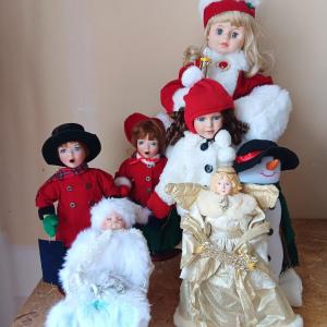 Photo of Christmas dolls - caroling dolls - Angel - animated Christmas doll with tote