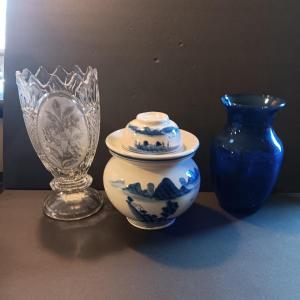 Photo of Vintage Chinese / Japanese Fermenting Jar with cup lid and two beautiful vases.