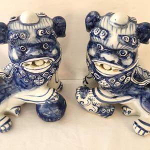 Photo of Lot #31 Pair of Decorative Ceramic Foo Lions - Blue/White