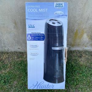 Photo of LOT 100: Hunter Cool Mist Humidifier w/ Box Model 36517