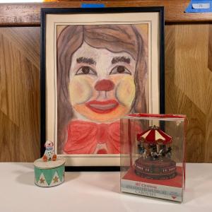 Photo of LOT 224: Napco Clown Jewelry/Trinket Jar, Mr. Christmas Animated Musical Carouse
