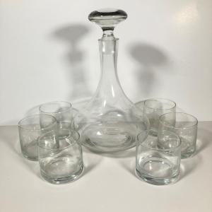 Photo of LOT 265: Vintage Etched Ship Decanter w/ 6 Clear Glasses