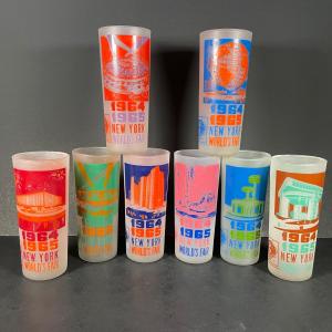 Photo of LOT 205: Vintage 1964 New York Worlds Fair Frosted Glass Cups (8)