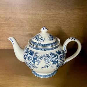 Photo of Antique reflection teapot