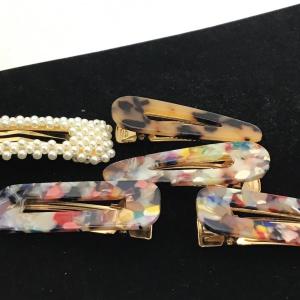 Photo of Set of vintage hair clips