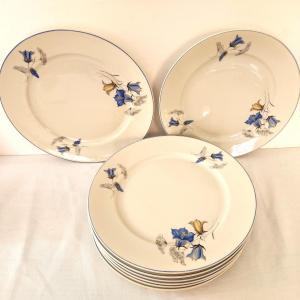 Photo of Lot #32S Lot of 8 Vintage Rosenthal Dinner Plates - Germany