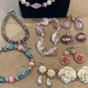 Photo of Light pink and flower jewelry