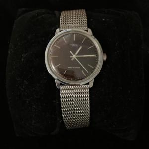 Photo of Timex vintage mens mechanical wind 36mm stainless steel /burgundy dial