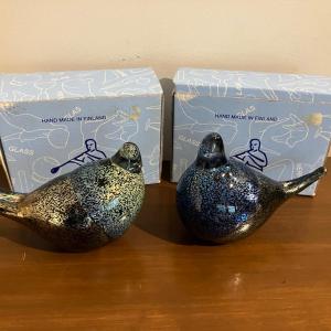 Photo of Pair of FINNISH ART GLASS BIRDS LUSTRE TEXTURE DESIGNED FINLAND 6”w x 4”h wi
