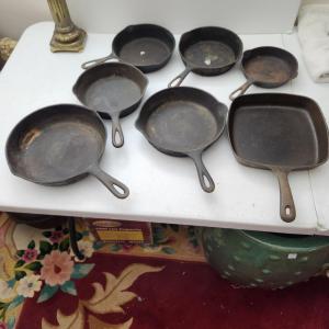 Photo of Lot of 7 Vintage Cast Iron Pans Wagner Griswold