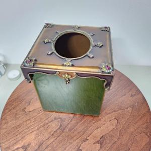 Photo of Jay Strongwater Swarovski Jewels Green & Brown Tissue Box