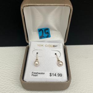Photo of Freshwater Pearl earrings 10K GOLD 