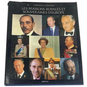 Photo of Book "Le Maisons Royales et Souveraines D'Europe" by Christian Cannuyer