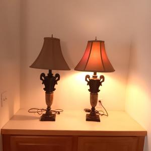 Photo of A PAIR OF MATCHING TABLE LAMPS WITH MARBLE BASES