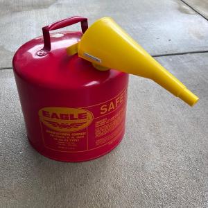 Photo of EAGLE Safety 5 gallon Gas Can with Funnel (1 of 2)