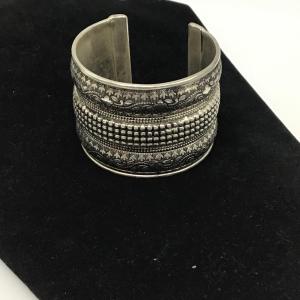 Photo of Fashion designed bracelet
