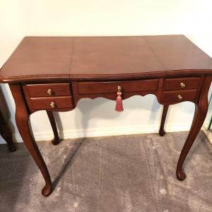 Photo of Lot #54 Bombay Company Lift Up Vanity with Queen Anne Styling