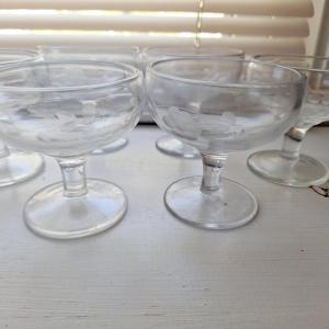 Photo of 6 etched champagne glasses