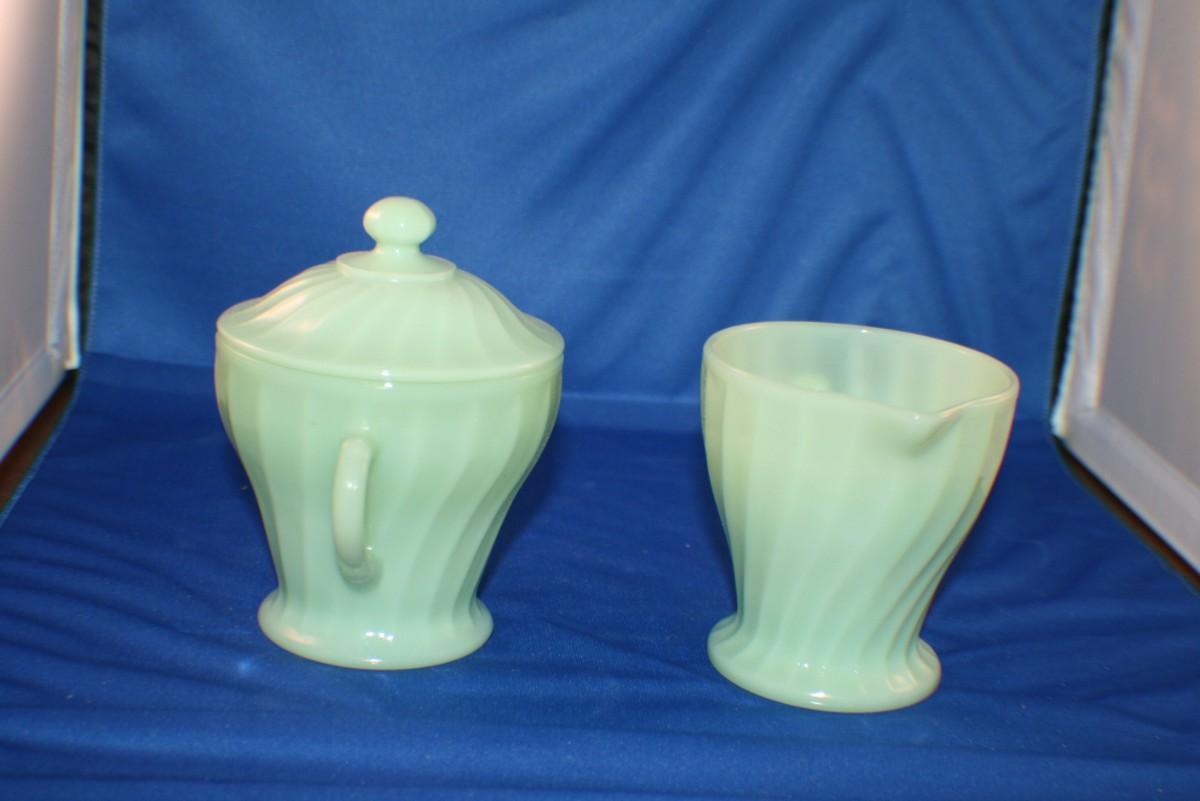 Photo 2 of Vintage Anchor Hocking Creamer Pitcher and Covered Sugar Bowl