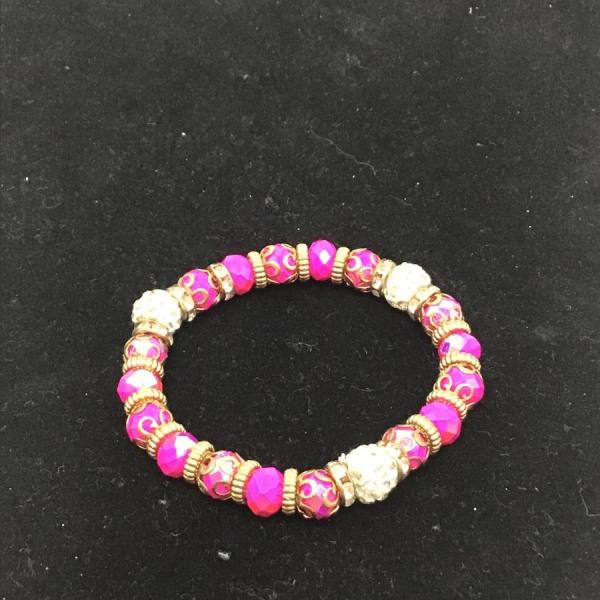 Photo of Hot pink beaded bracelet
