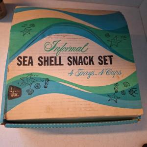 Photo of Informal sea shell snack set LNIB