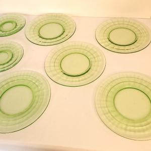 Photo of Lot #87 5 Depression era plates - 2 saucers - Uranium/Vaseline glass - Glows