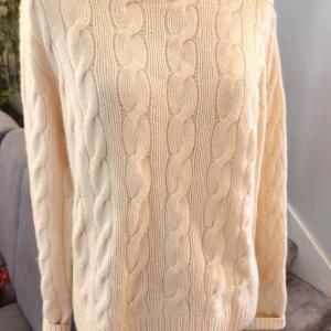 Photo of Lot #94 Folio Cashmere Sweater - Ivory, cable design - Size Large
